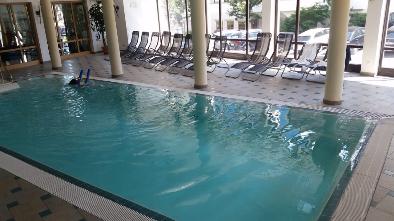 Pool Hotel Garni Alpenruh-Micheluzzi