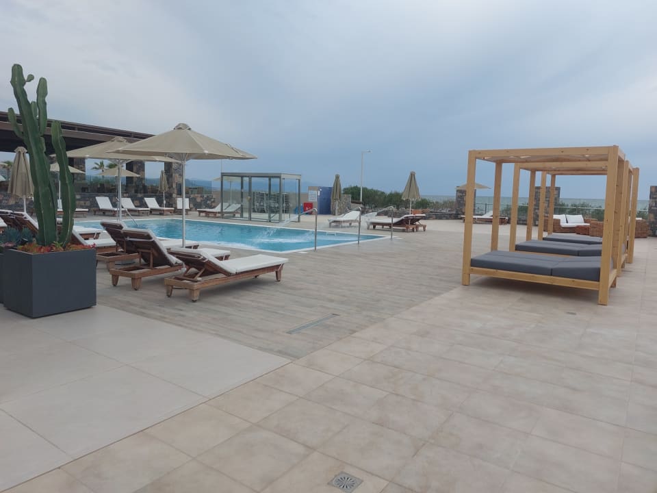 Pool Hotel Aphrodite Beach Club