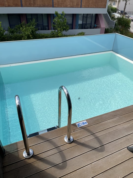 Pool Harmony Boutique Resort