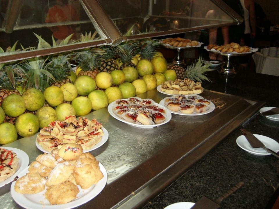 ein weterer Teil vom Nachspeisen-Buffet Emotions By Hodelpa - Juan Dolio All Inclusive