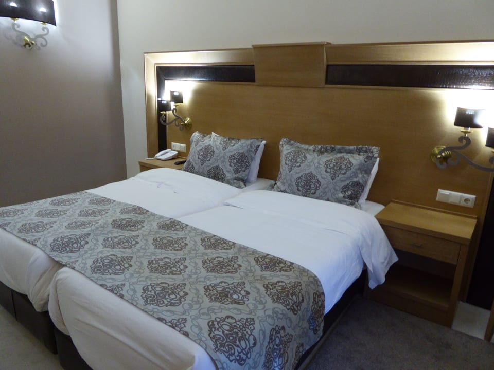 Zimmer Grand Meteora Hotel