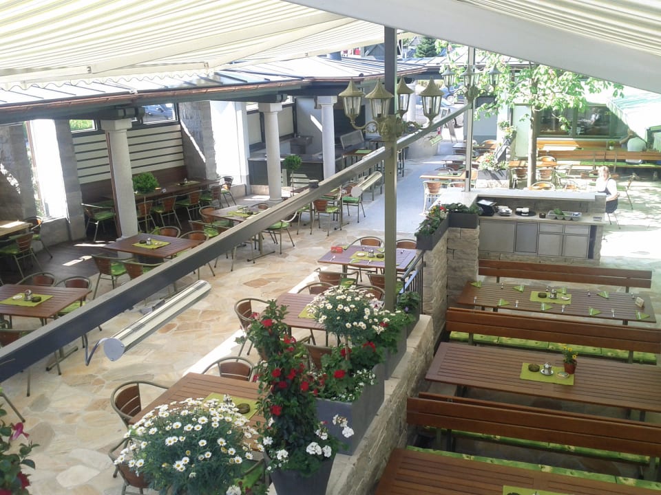 Neuer Gastgarten 1A Landhotel Schicklberg