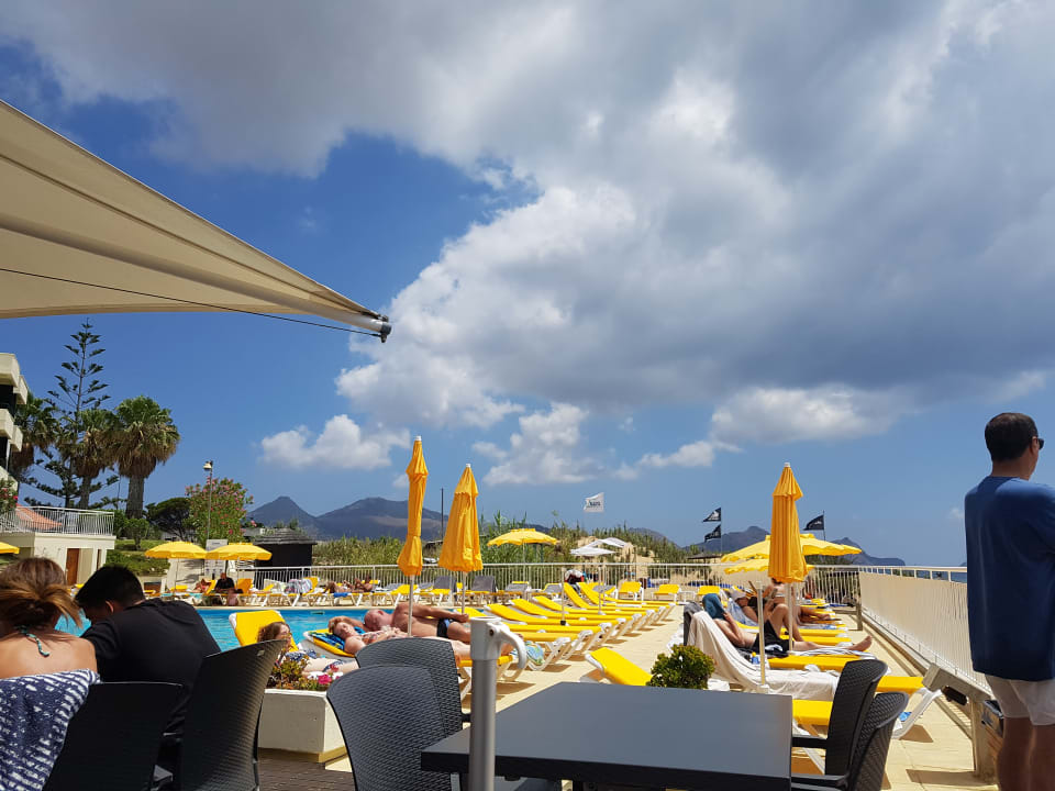 Pool Vila Baleira Suites