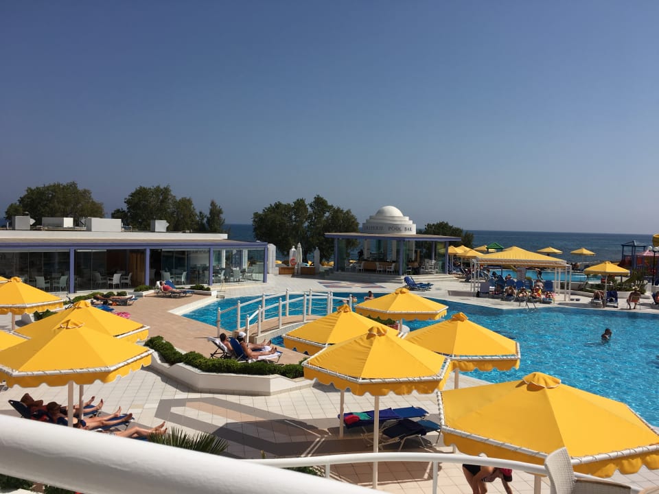 Pool Hotel Serita Beach