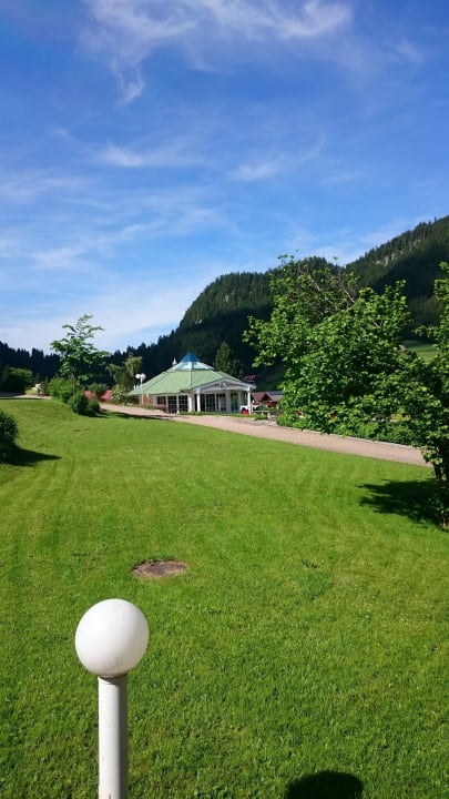 Gartenanlage Alpenhotel Oberstdorf