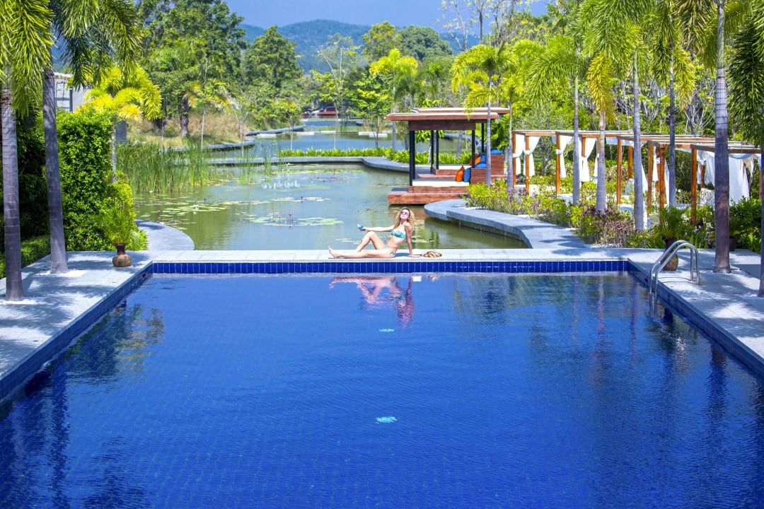 Pool & Lake view Black Lotus Resort & Spa