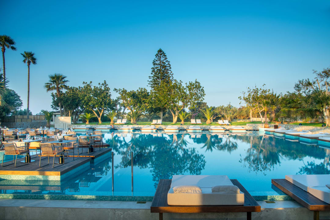 Pool KING MINOS RETREAT Resort & Spa