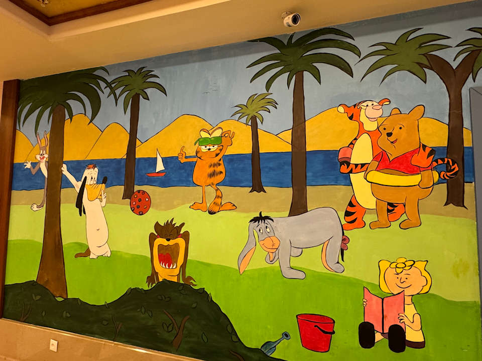 Lobby Crystal Family Comfort Collection