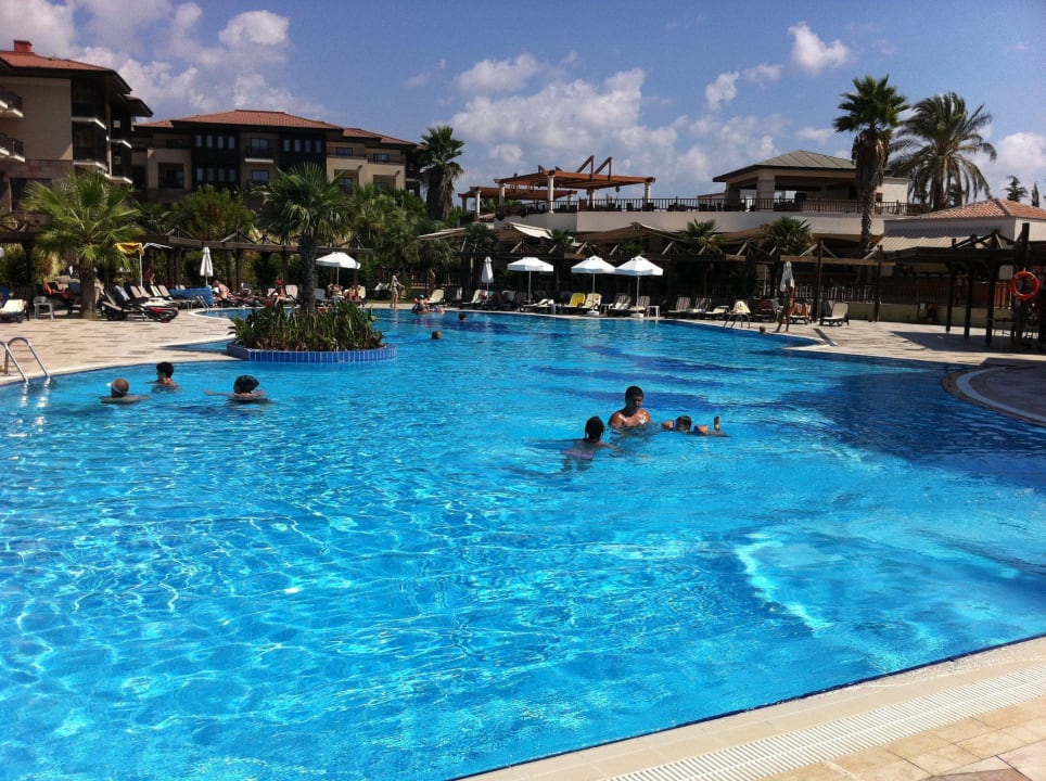 Grosse Poolanlage Calimera Serra Palace