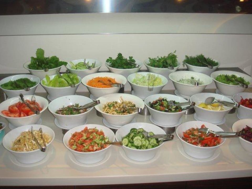 Salatangebot Commodore Elite Suites & Spa - Adults only