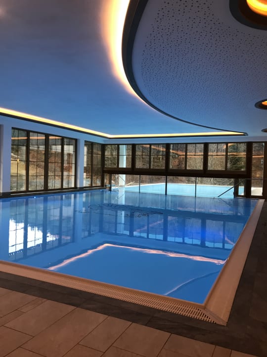 Pool Wellnesshotel Forsthaus Auerhahn