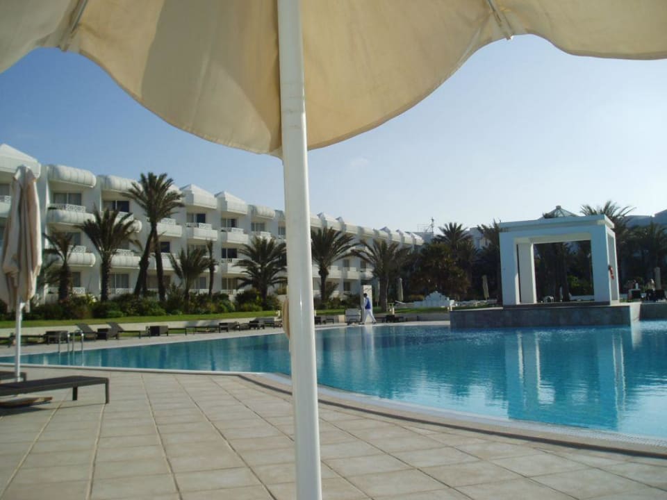 Poolanlage Radisson Blu Palace Resort & Thalasso Djerba