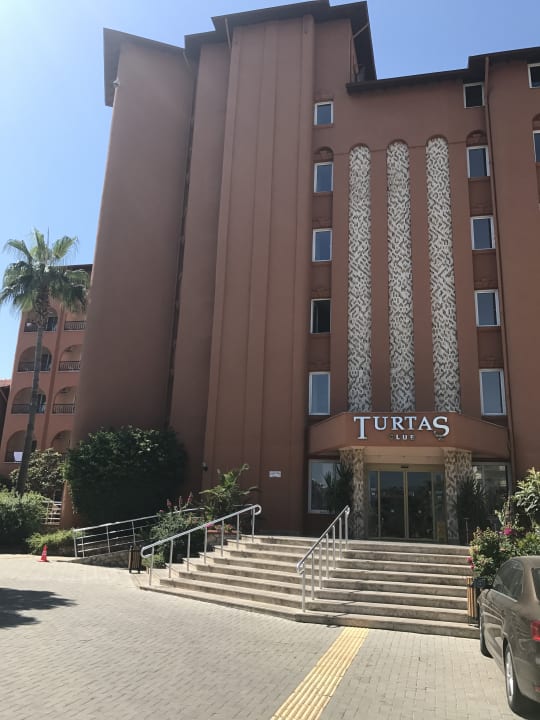 Außenansicht Club Turtas Beach Hotel