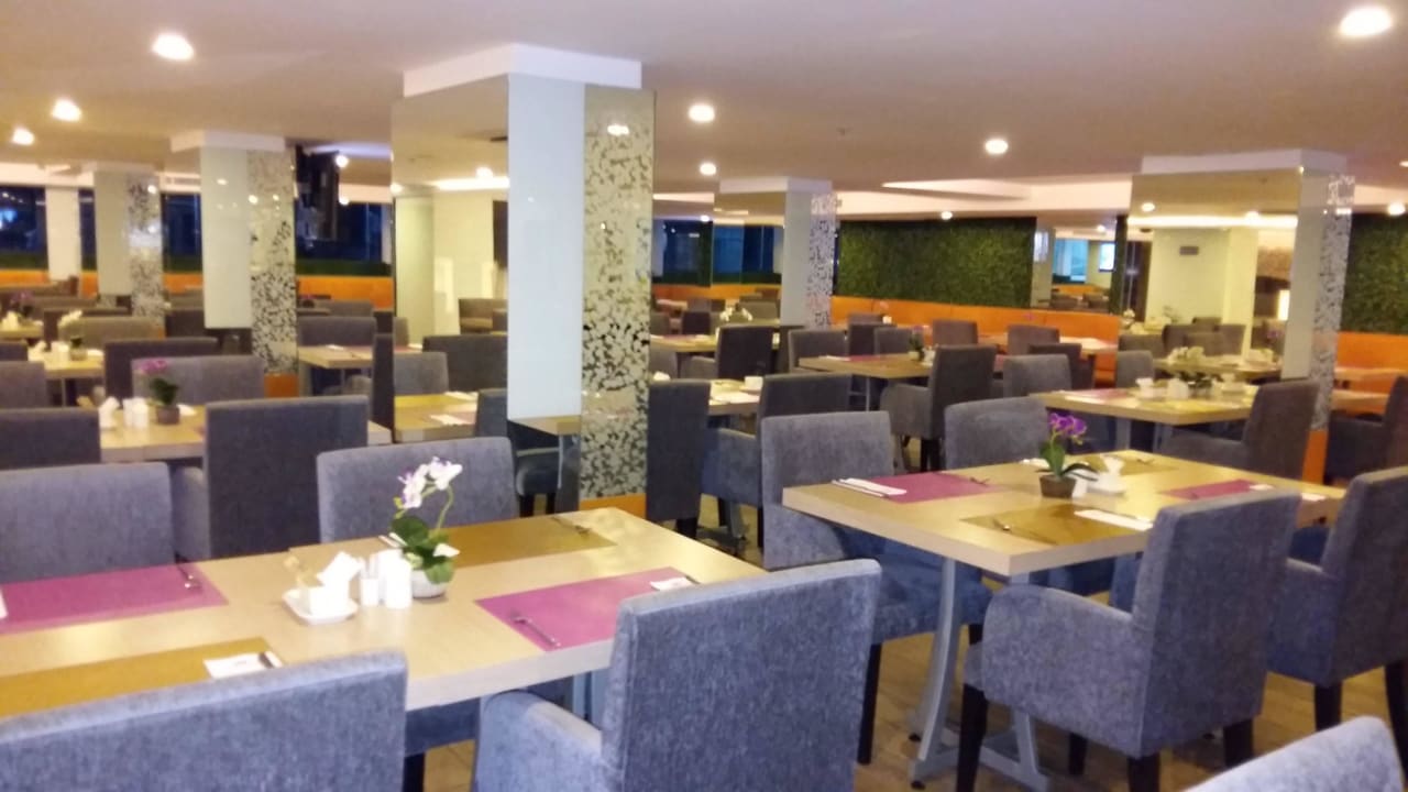 Sala śniadaniowa Hotel Royal Bangkok