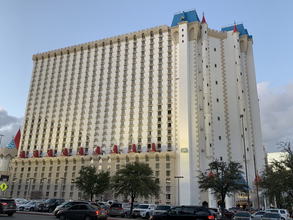 Außenansicht Excalibur