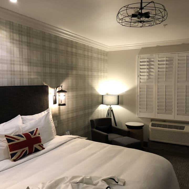Zimmer Best Western Plus Cameron’s Inn
