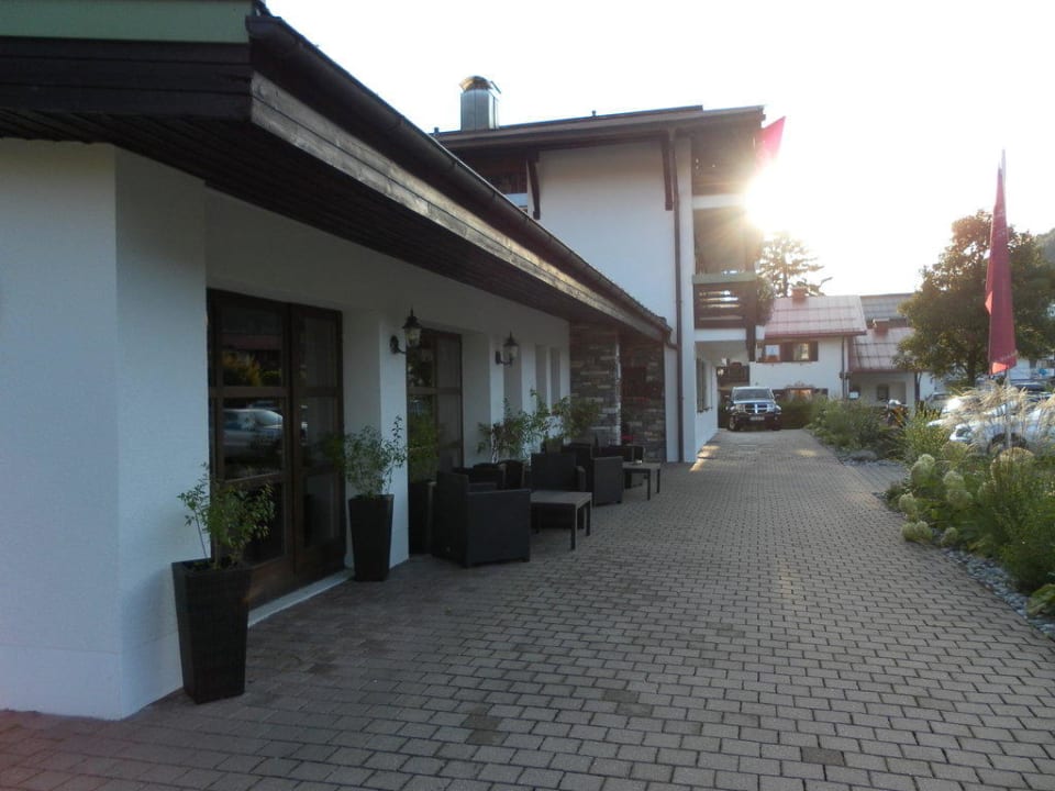 Sitzmöglichkeiten vor dem Hotel Hotel Zum Postillion