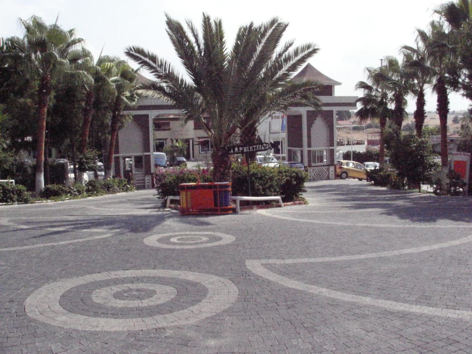 Vorplatz Haupteingang Side Alegria Hotel & Spa - Adults only +16