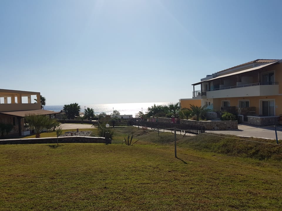 Gartenanlage Grand Blue Beach Hotel