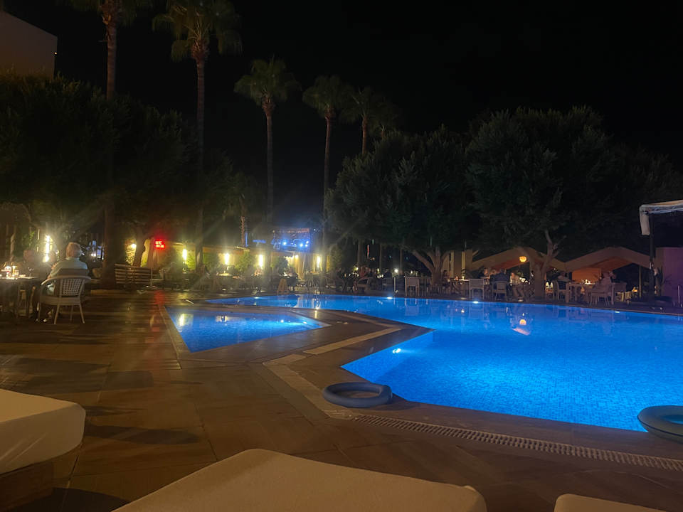 Pool Nerton Hotel - Erwachsenenhotel ab 16 Jahren