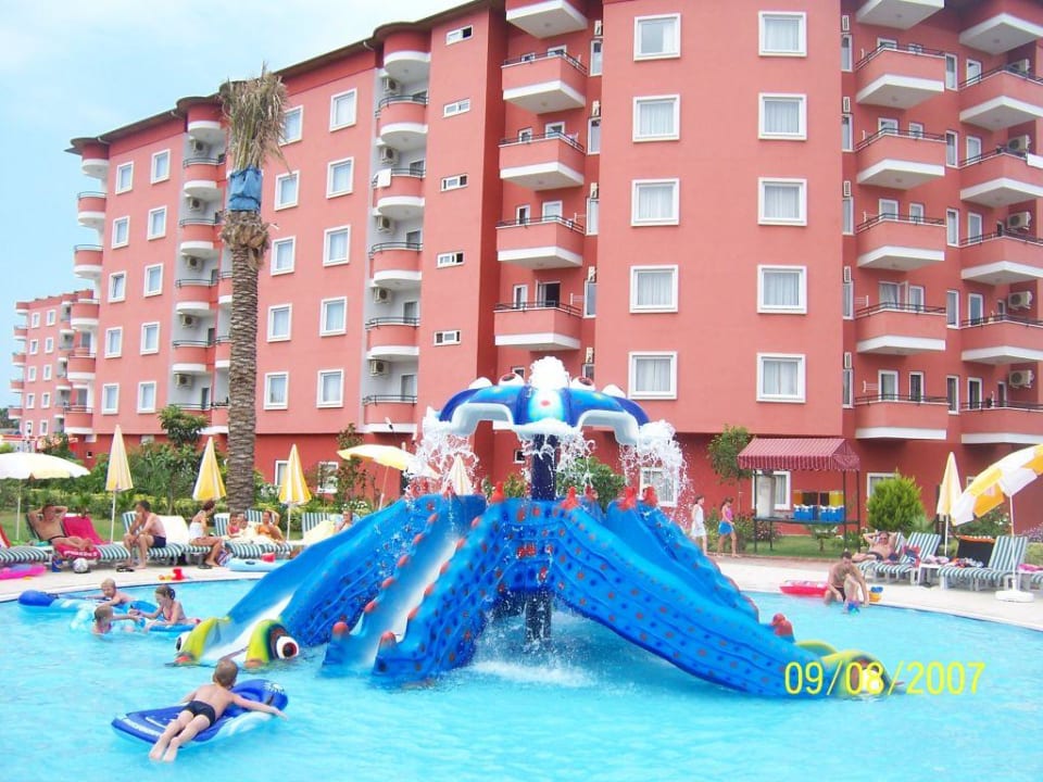 Krake im Kleinkinderpool Hotel Royal Garden Beach