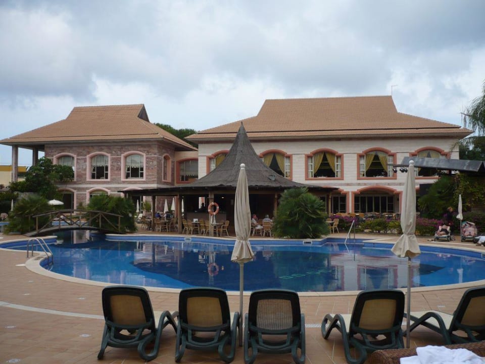 Hotel und Poolanlage! VIVA Cala Mesquida Suites & Spa 16+