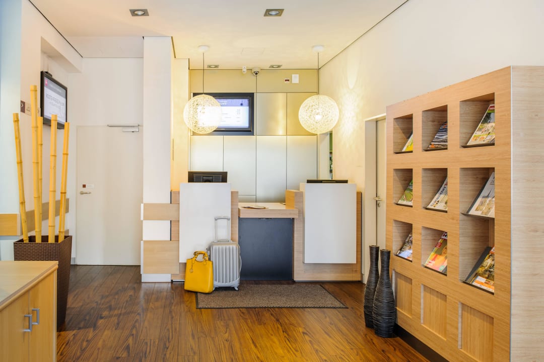 Rezeption Hotel Ibis Bamberg Altstadt