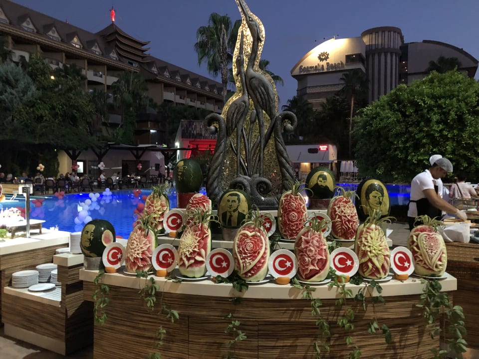 Gastro Port Side Resort Hotel