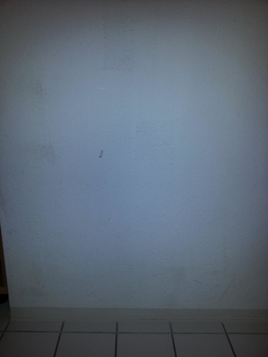 Wand von Zimmer Hotel Mezzaluna