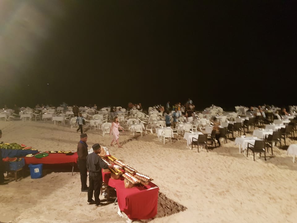 Beachdiner Royal Zanzibar Beach Resort