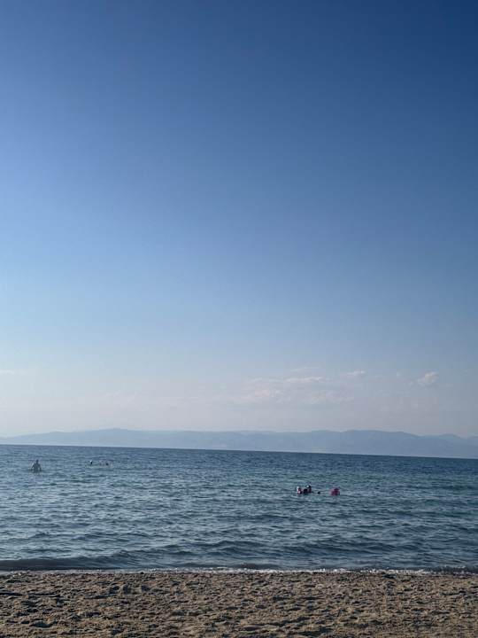 Strand Alea Hotel & Suites
