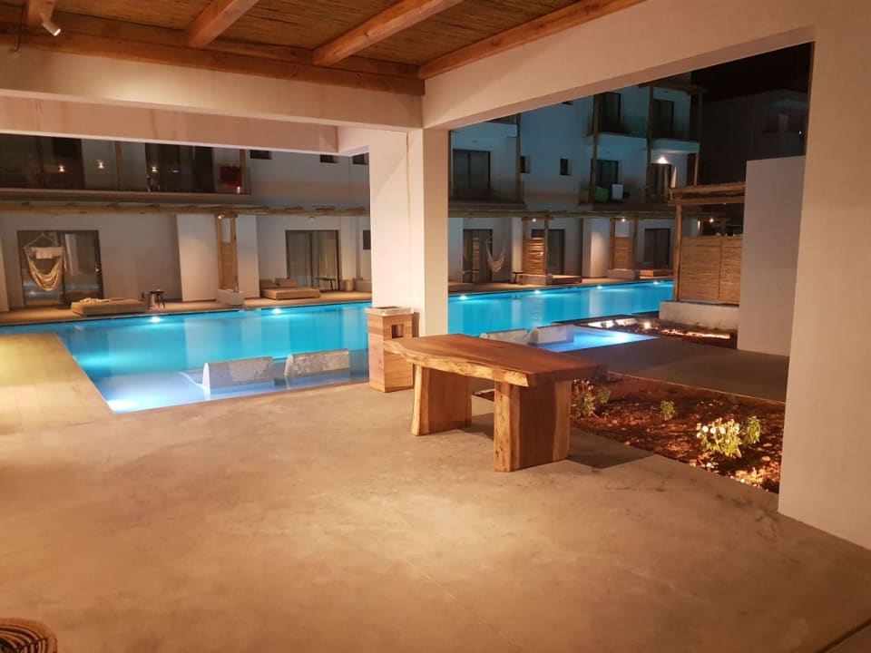 Eingangsbereich Paralos Lifestyle Beach