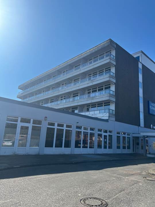 Außenansicht Hotel Plöner See by Tulip Inn