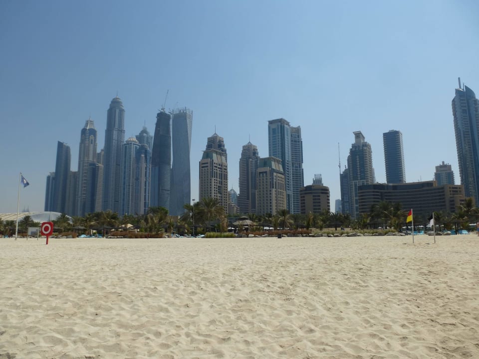 Strand beim Zero Gravity Beach Club Hotel Jumeirah Emirates Towers