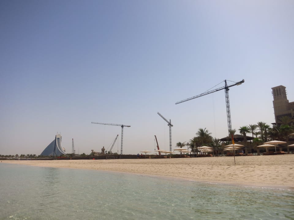 Baustelle nebenan Jumeirah Mina Al Salam