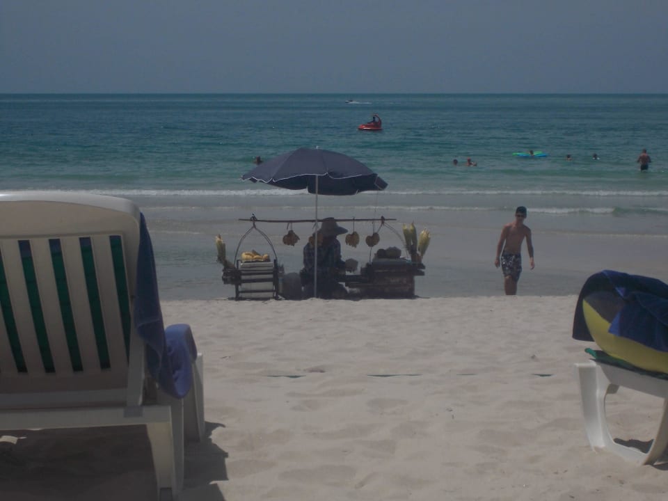 Frische Mango am Strand Banana Fan Sea Resort