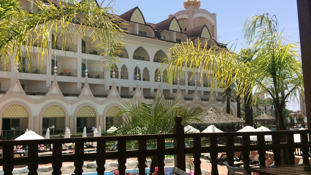 Außenansicht Well Palace Side