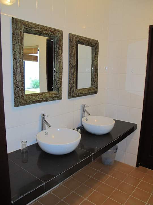 Bad D'coconut Lagoon