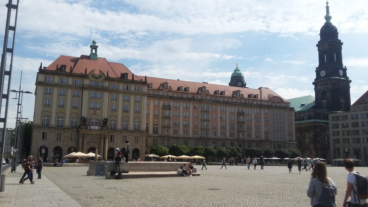 "Außenansicht" Star G Hotel Premium Dresden im Haus