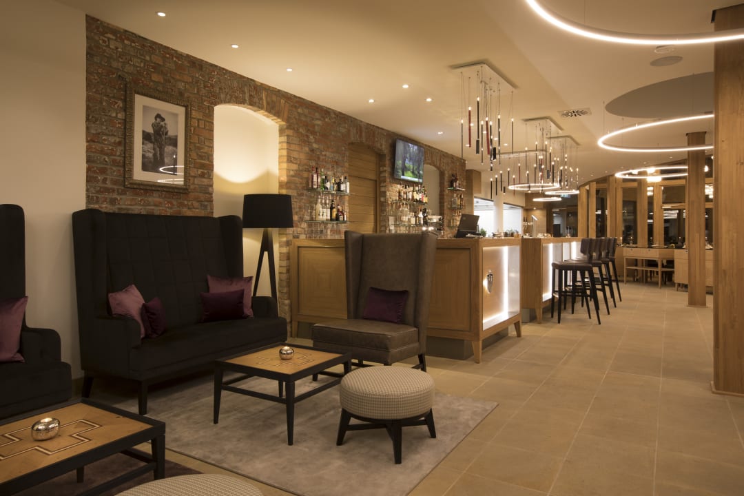 Lobby Hotel Brunnenhaus Schloss Landau