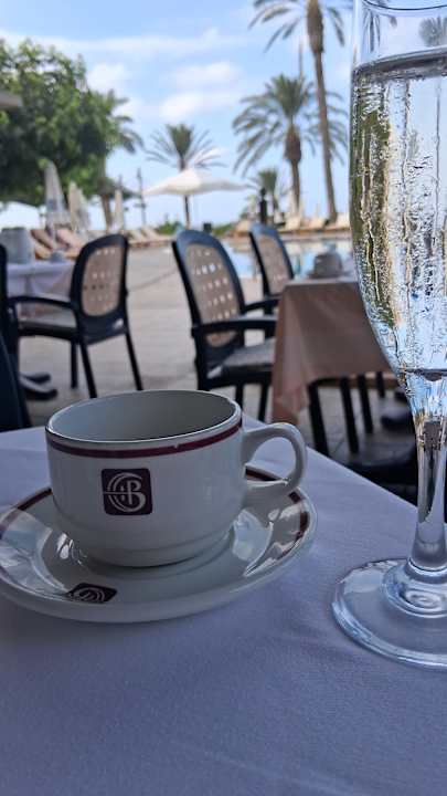 Gastro Constantinou Bros Athena Beach Hotel