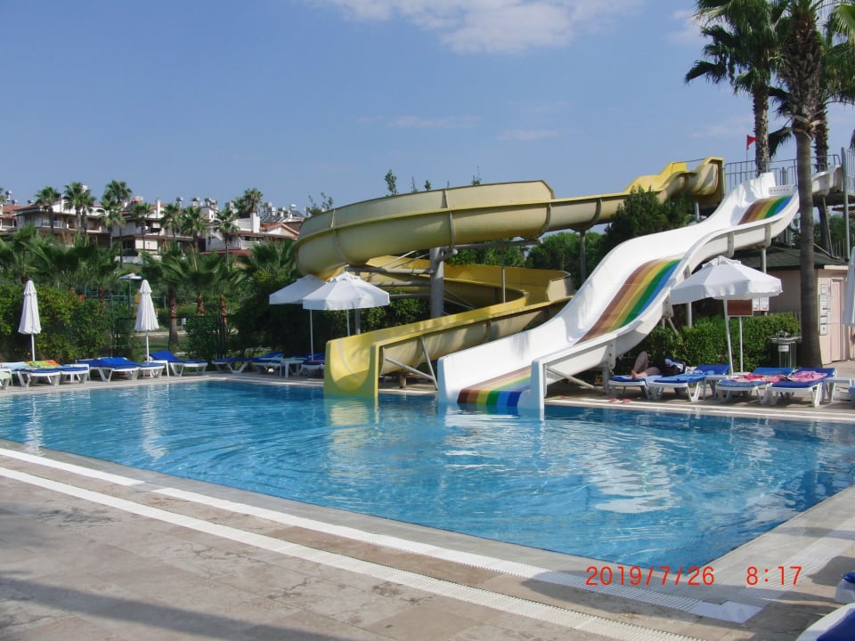 Pool Royal Atlantis Beach Hotel