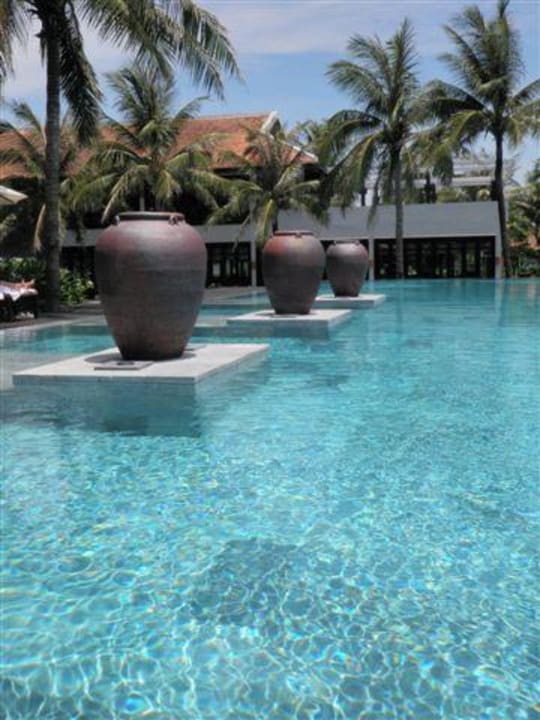 Einer von drei Pools Four Seasons The Nam Hai, Hoi An, Vietnam
