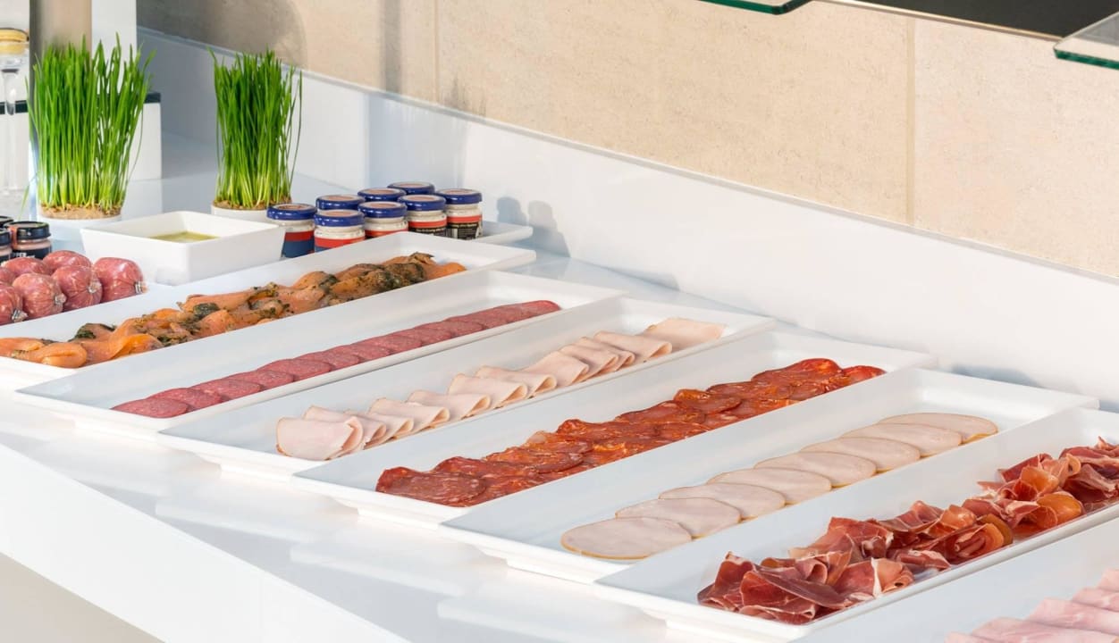 Buffet Breakfast NH Collection Wien Zentrum