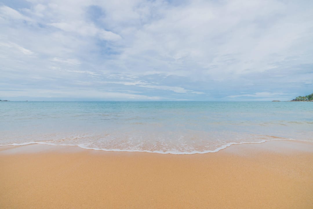 Beach Hive Khaolak Beach Resort