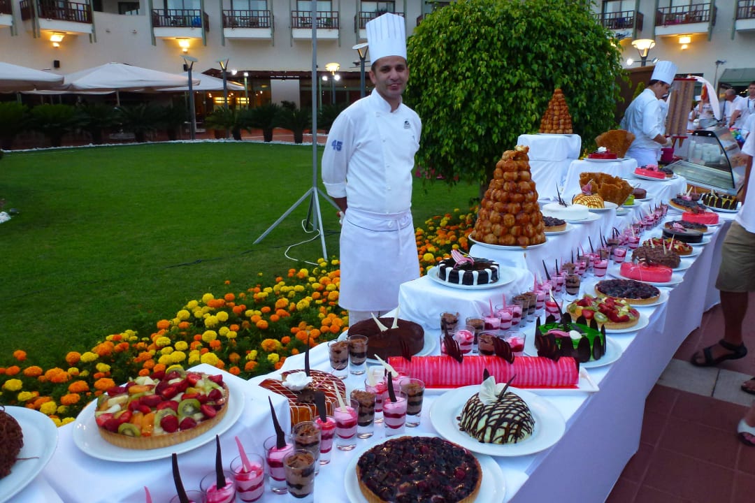 Dessertauswahl am Galaabend Club Med Palmiye