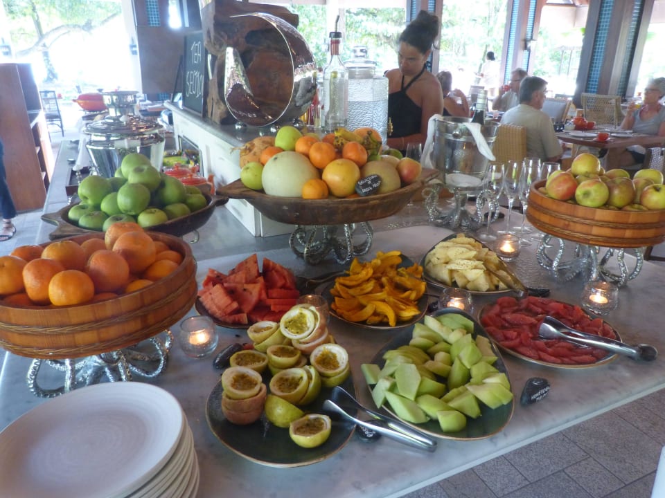 Obstauswahl beim Frühstück STORY Seychelles