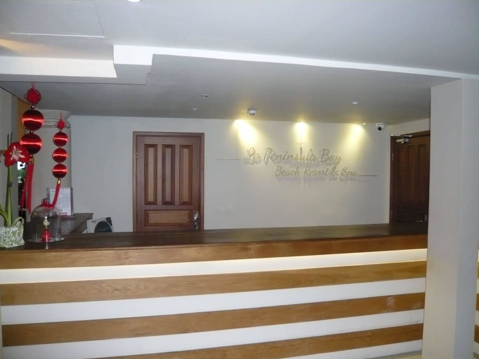 Lobbybereich Le Peninsula Bay Beach Resort & Spa