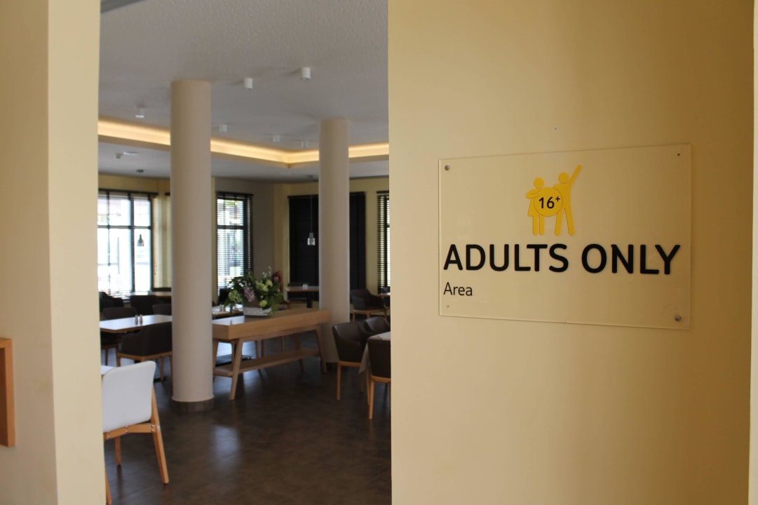 Adults area Atlantica Plimmiri