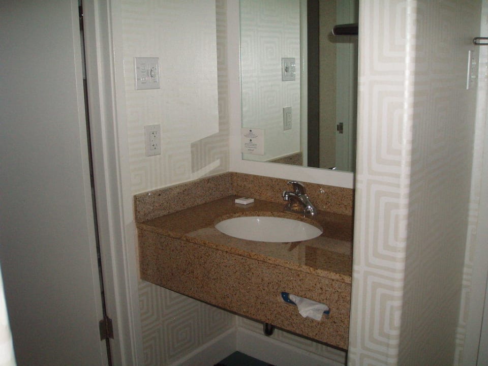 Waschtisch Hotel Americania